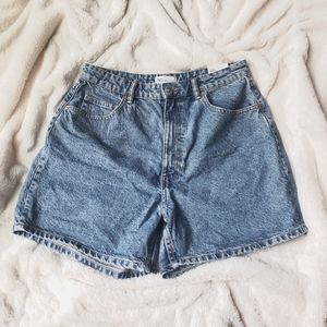 Zara women's mom jean shorts size 12 NWT hi-rise Bermuda